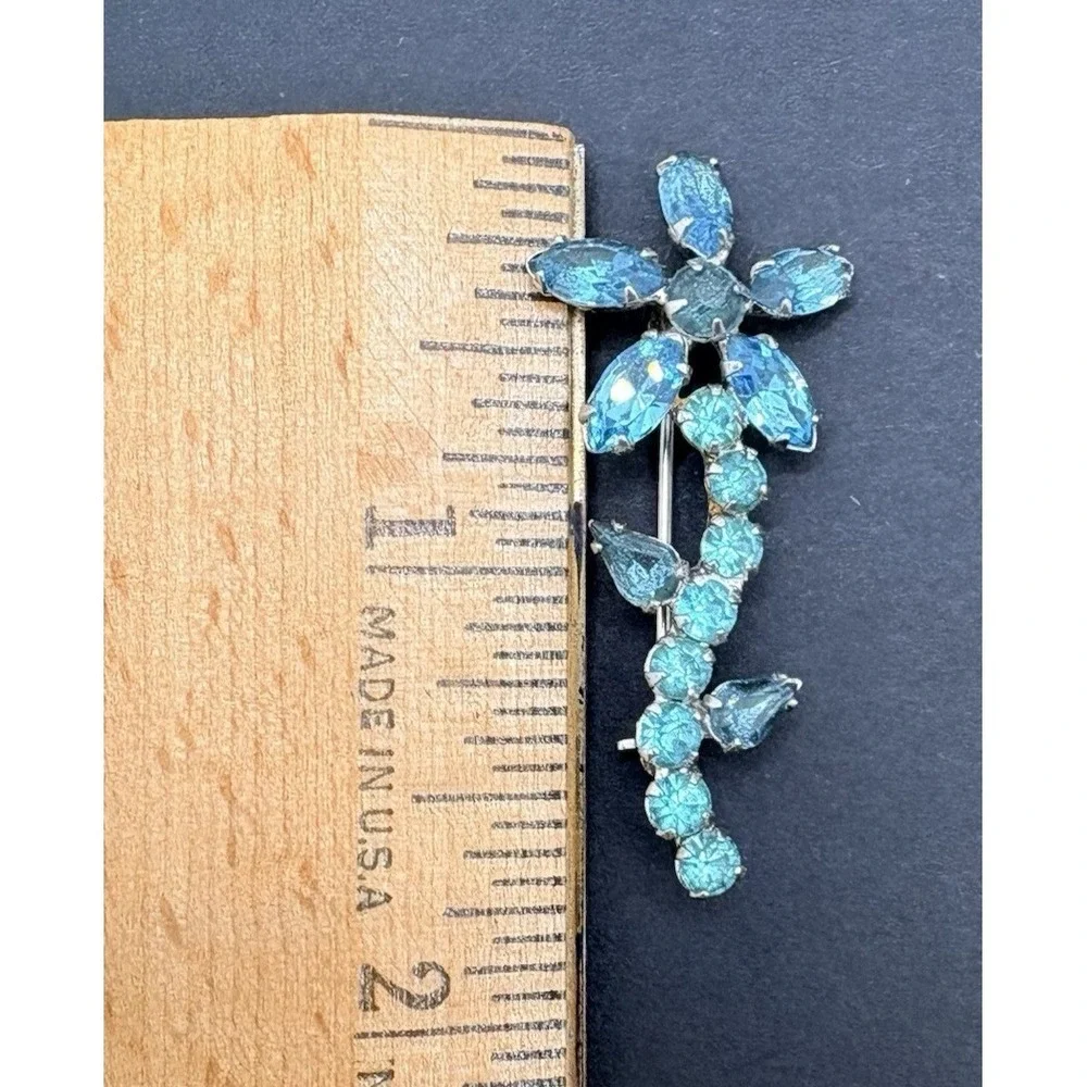 Vintage Floral Flower Blue Rhinestone Brooch Silver Tone 1.75